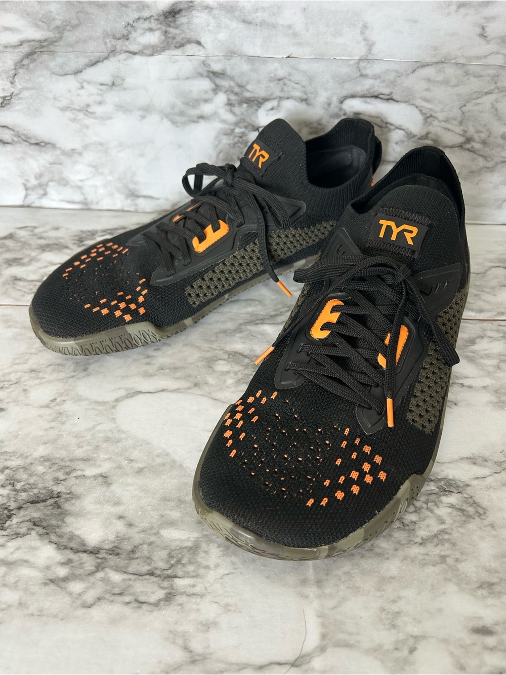 TYR Men's Black and Orange Lightweight Training Shoes Size 7.5 Men's